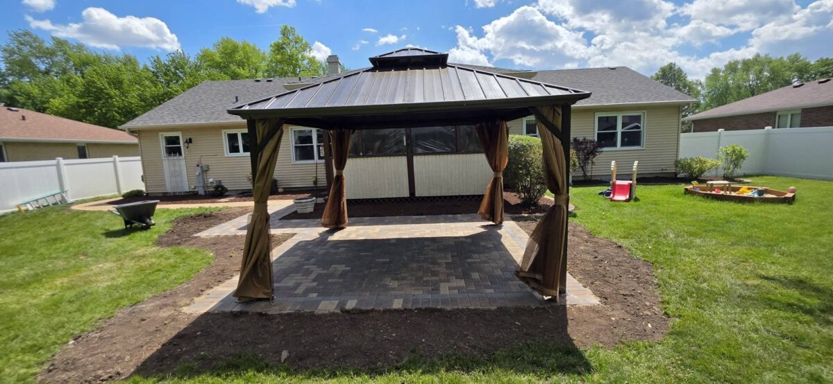brick patio installation or paver patio installation in Naperville
